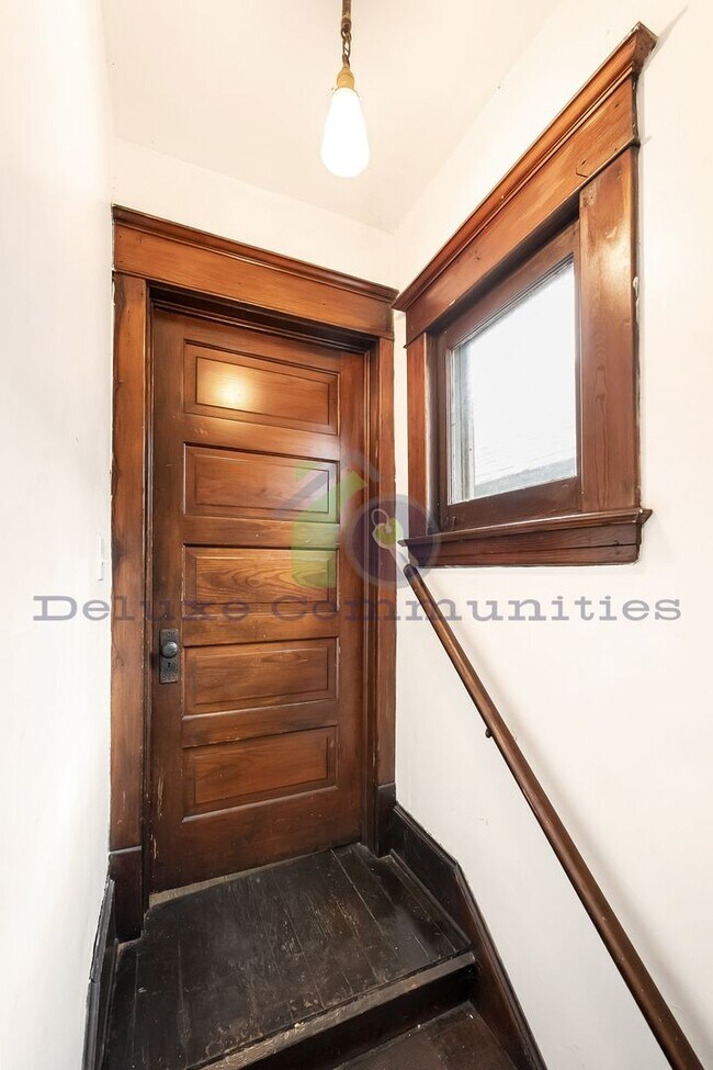 Building Photo - 749 Jackson St NW