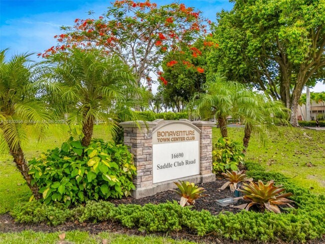 Building Photo - 16530 Royal Poinciana Ct