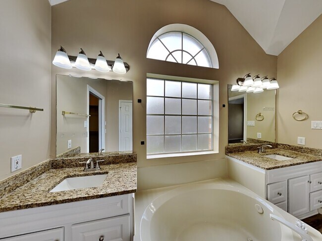 Building Photo - 3831 Princeton Park Ct