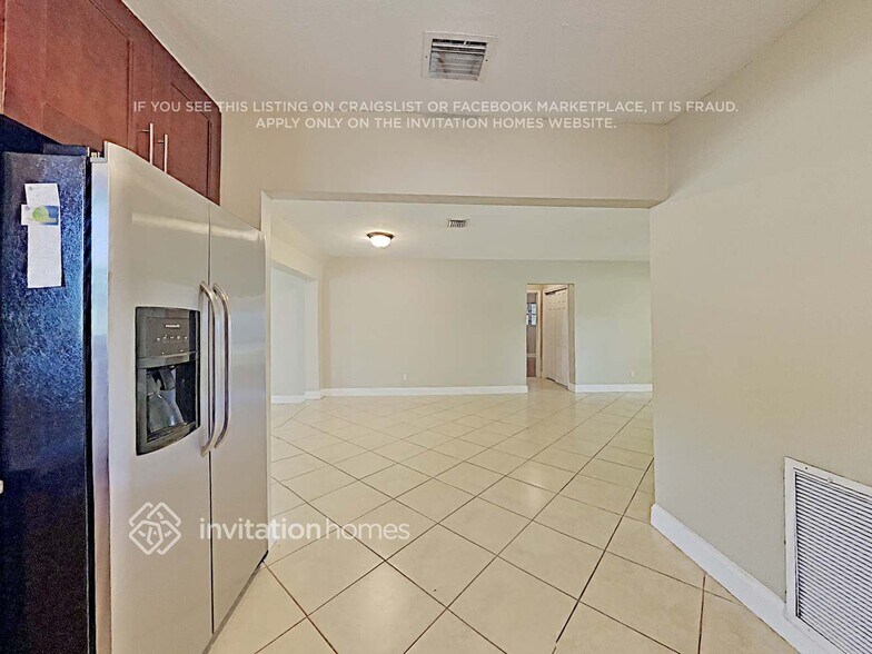 Building Photo - 3241 Pierce St