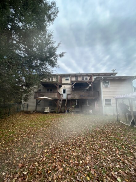 Building Photo - 190 French St