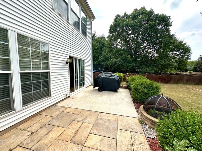 Building Photo - 2008 Chinabrook Ct