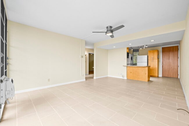 Building Photo - 95-2057-2057 Waikalani Pl