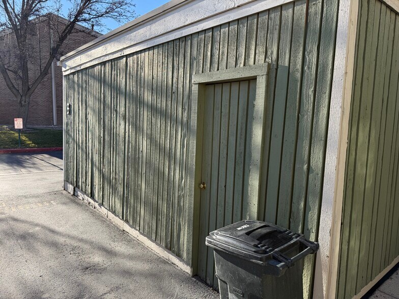 Building Photo - 4169 S Village Ln