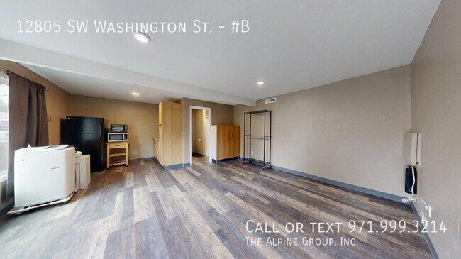 Building Photo - 12805 SW Washington St