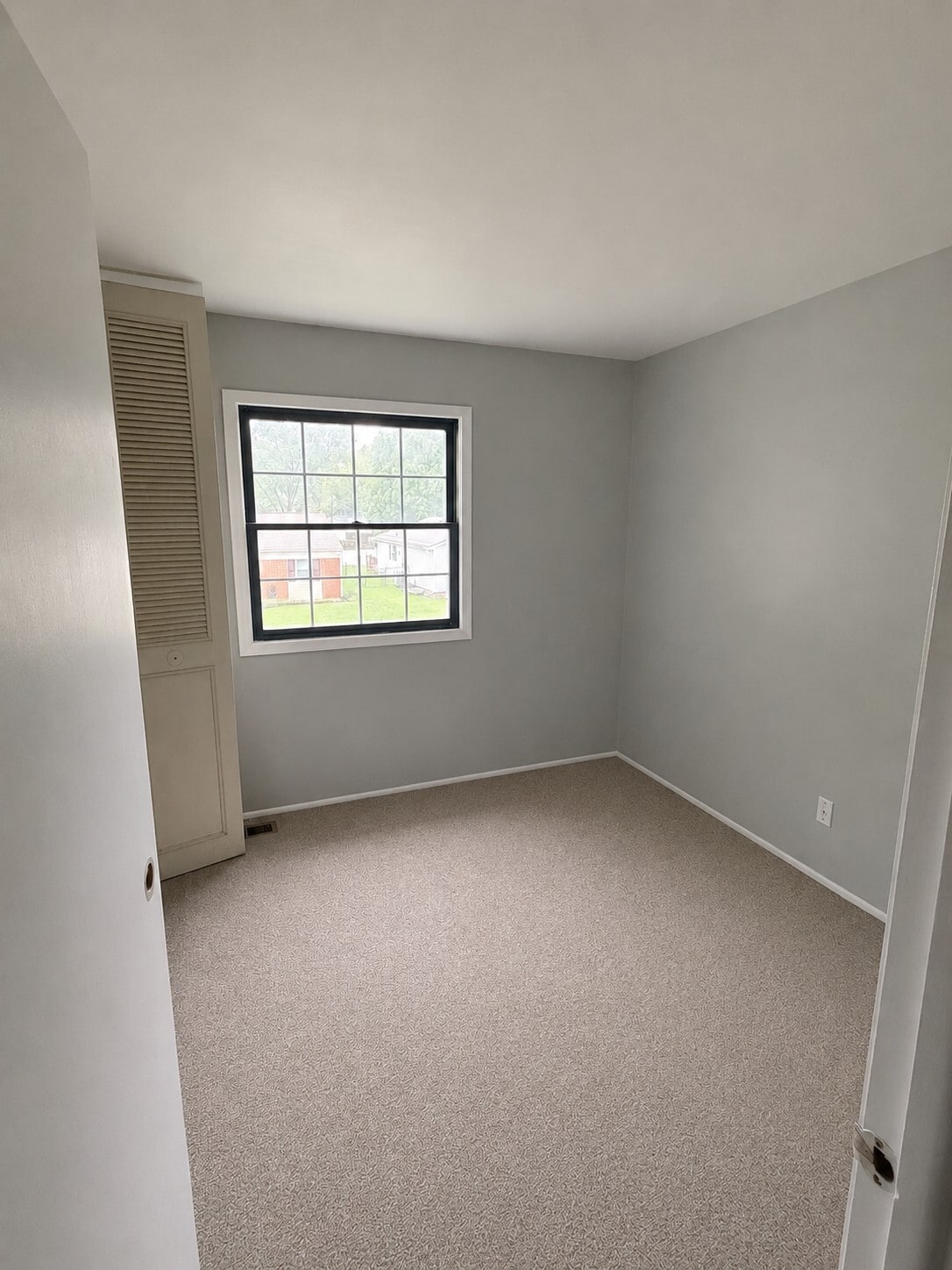 Building Photo - 5015 W Blackford Dr