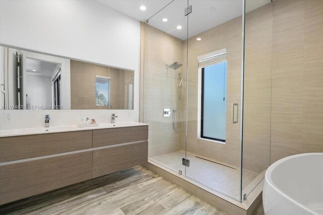 Building Photo - 332 Balboa St