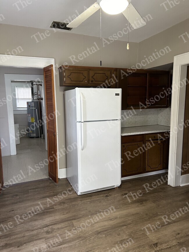 Building Photo - 201 S Farmerville St