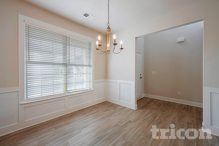 Building Photo - 218 Margrave Dr