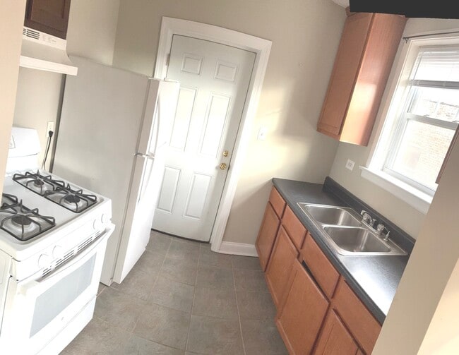 Building Photo - 3906 N Central Ave