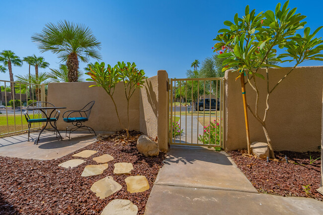 Building Photo - 29118 Desert Princess Dr