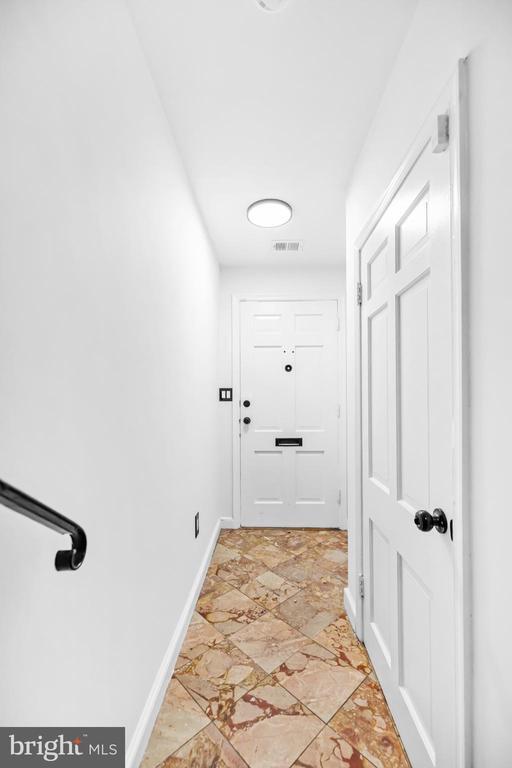 Building Photo - 2420 I St NW