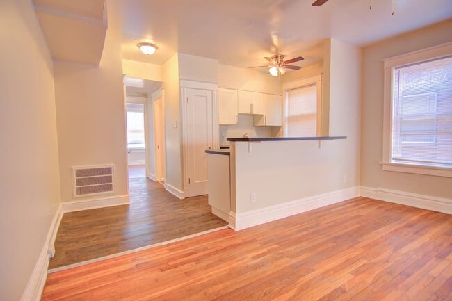 Building Photo - 3139 Halliday Ave