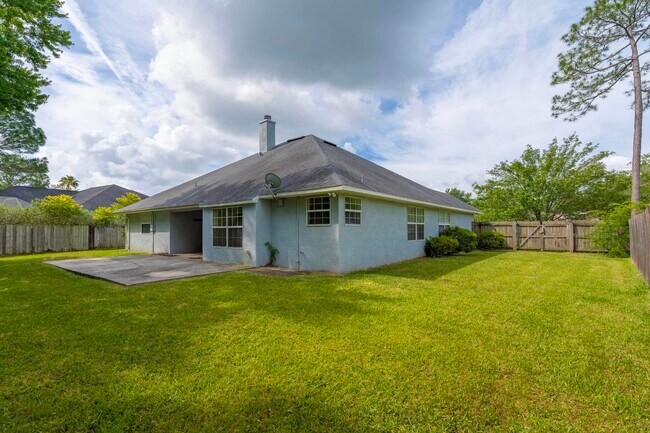 Building Photo - 2116 Wood Stork Ave