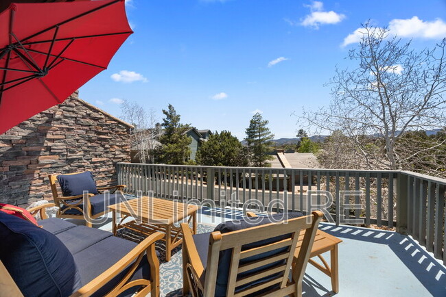 Building Photo - 674 Crosscreek Dr