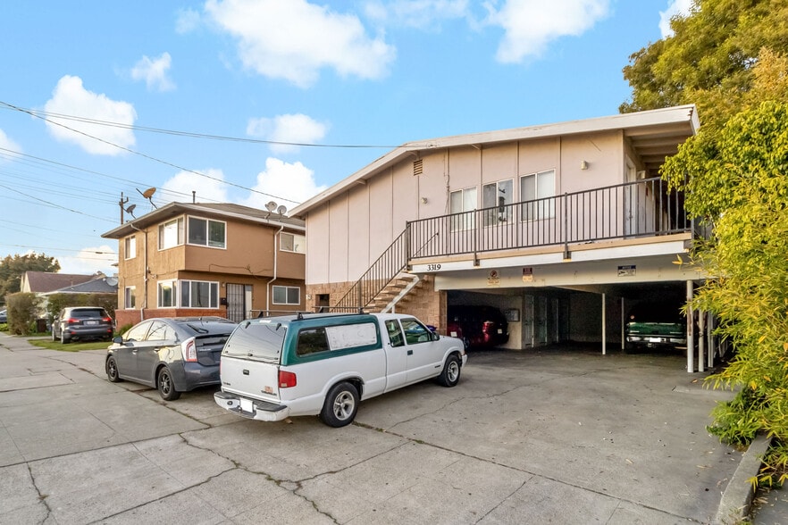 Building Photo - 3319 Nevin Ave