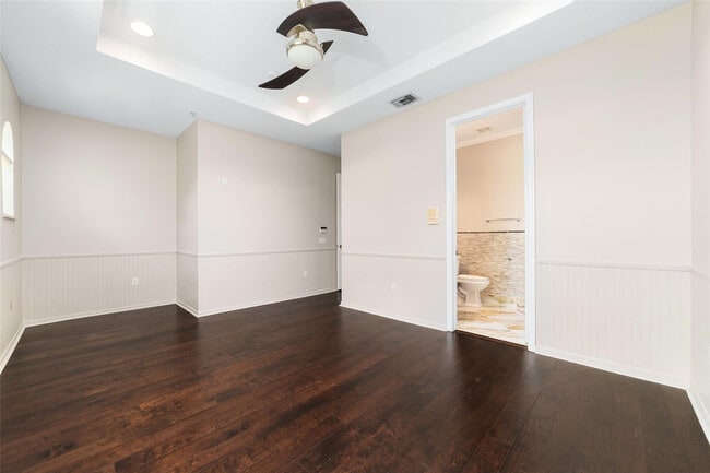 Building Photo - 1323 Vía De Pepi