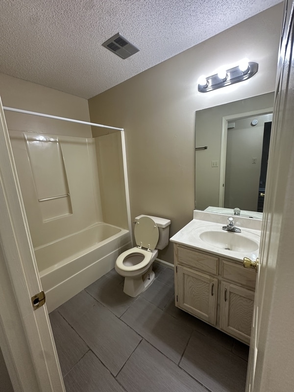 Building Photo - 1844 Eagle Shore Dr