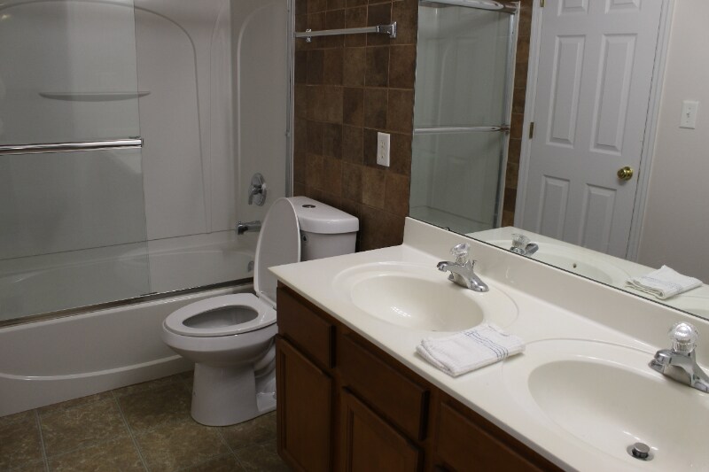 Building Photo - 32 Brushy Brook Ct