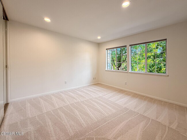 Building Photo - 5750 Ingram Pl