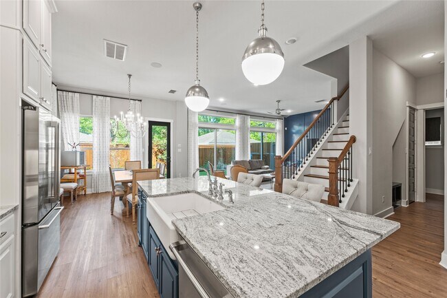 Building Photo - 1711 Leilani Dr