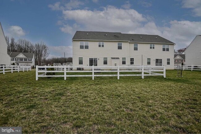 Building Photo - 219 Felix Dr