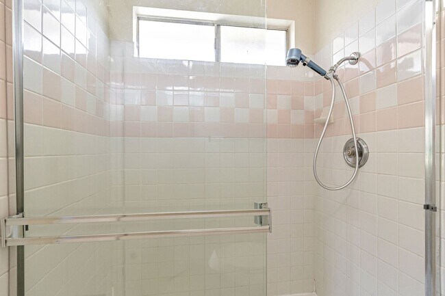 Building Photo - Spacious 4-Bedroom Home in Prime Milpitas