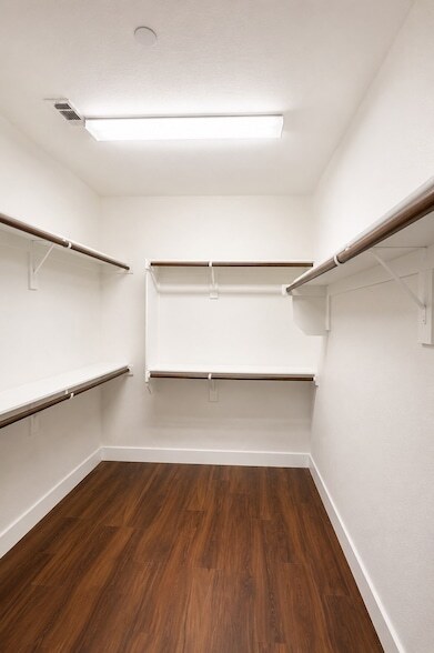 Building Photo - 5691 Orchard Pkwy