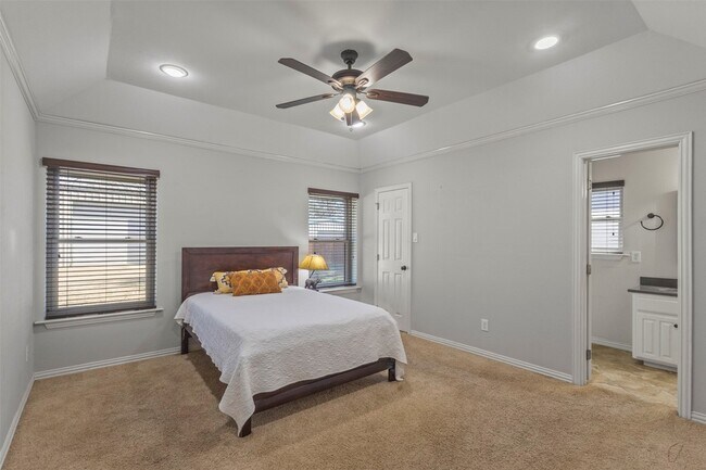 Building Photo - 403 Carolota Ln