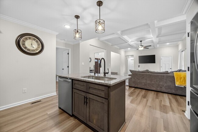 Building Photo - 3019 Cambridge Ct