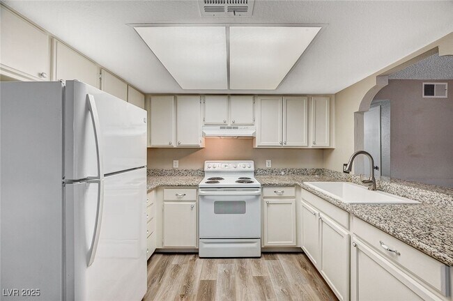 Building Photo - 4704 O'Bannon Dr