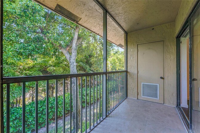 Building Photo - 9158 NW 40th St