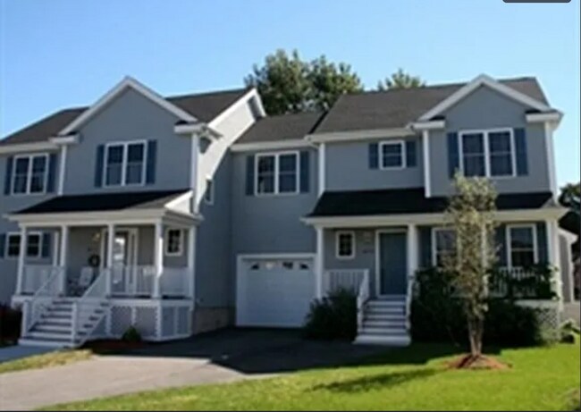 Building Photo - 10 Blue Jay Cir