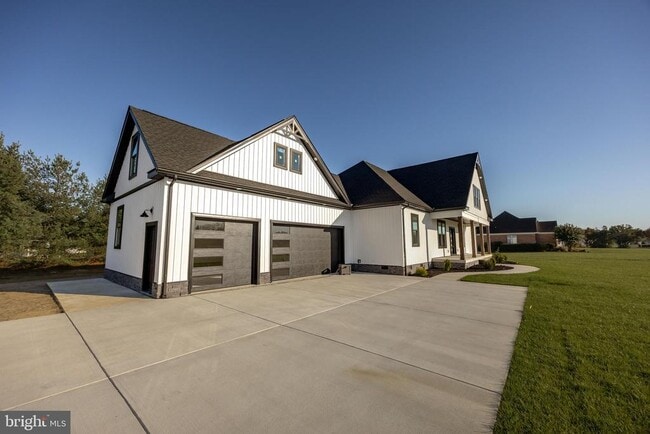 Building Photo - 5692 King Stuart Dr