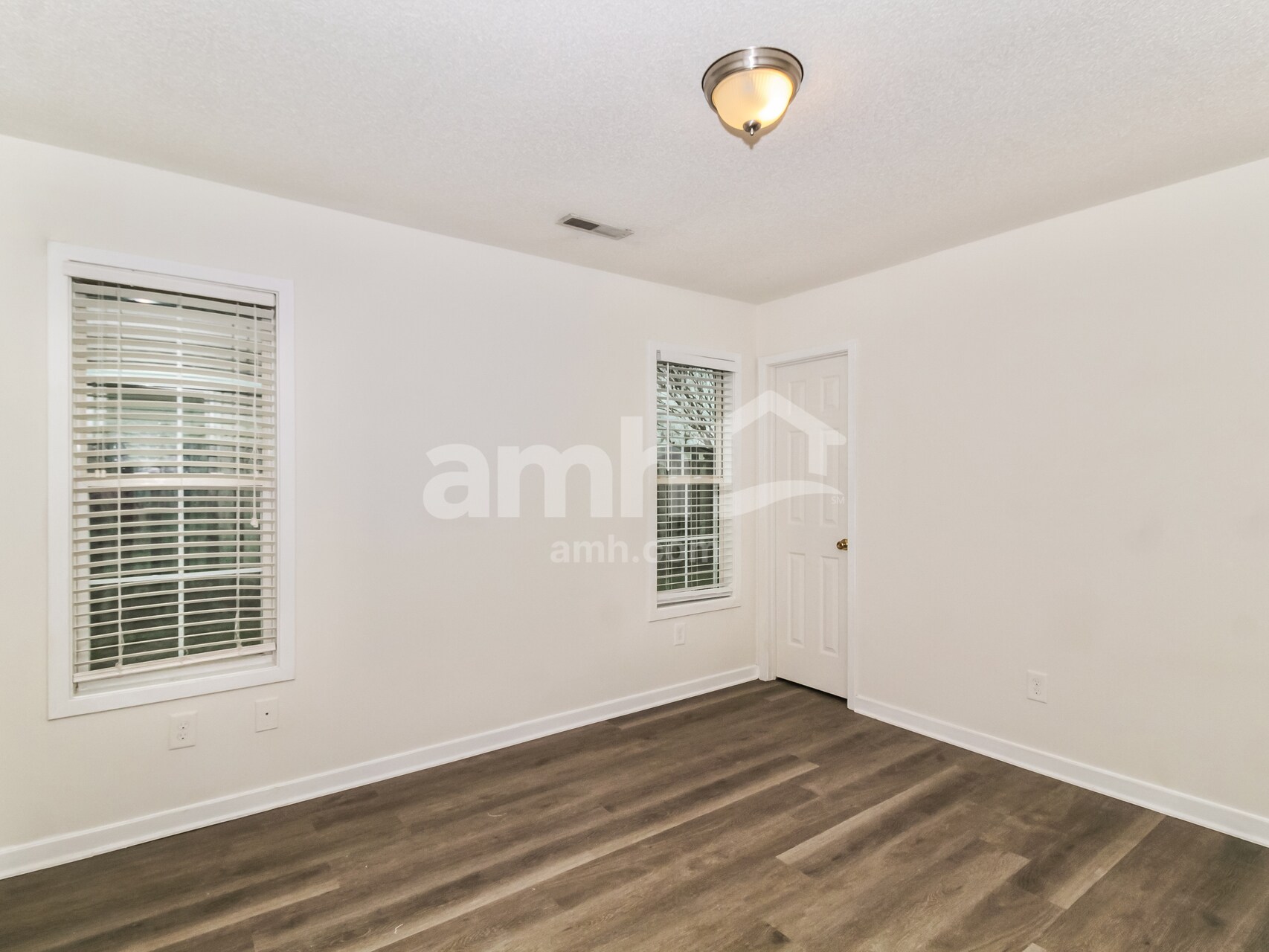 Building Photo - 7529 Foxwerth Dr