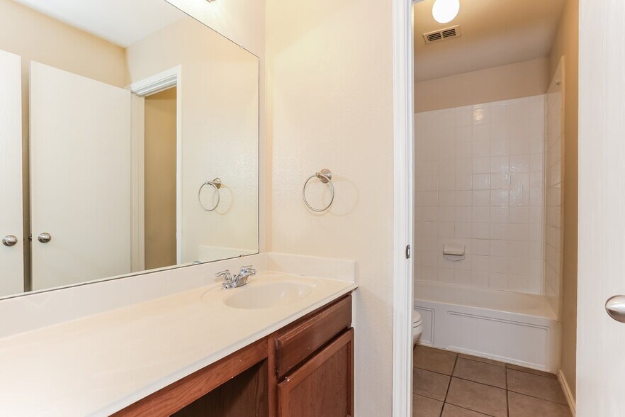 Building Photo - 1771 Eagle River Trail