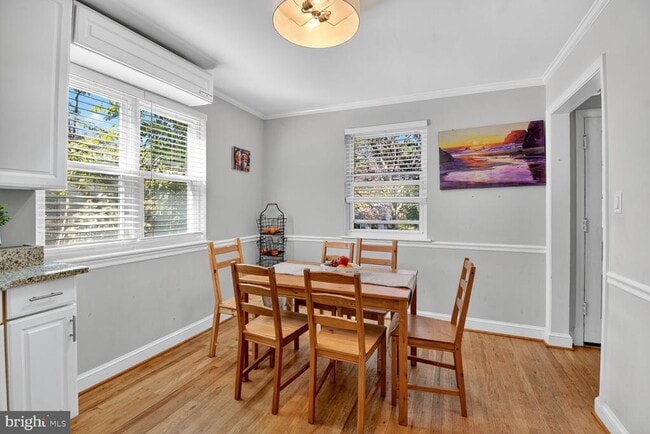 Building Photo - 10021 Tenbrook Dr