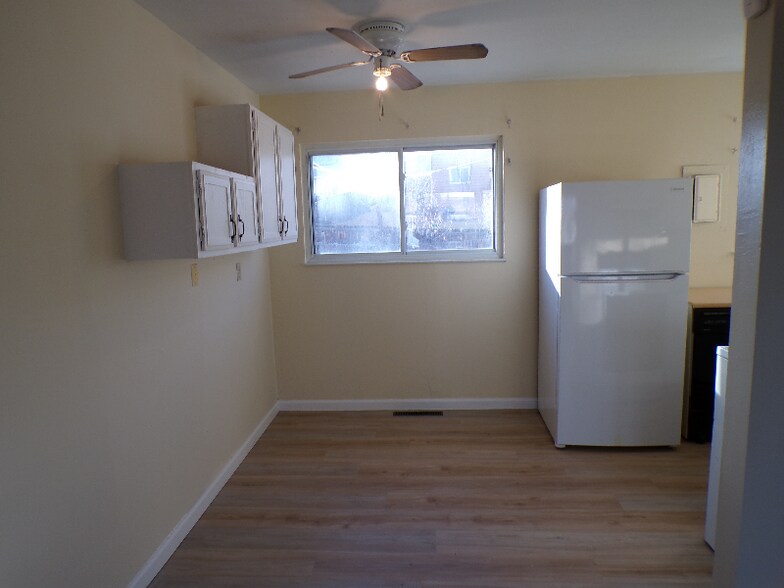 Building Photo - 1308 Hartford St