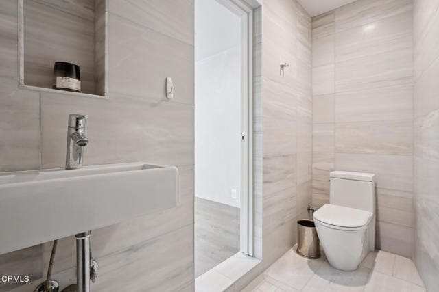 Building Photo - 329 Westbourne Dr