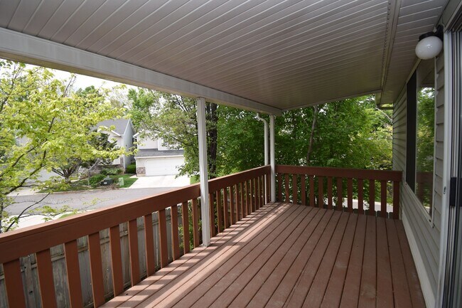 Building Photo - 3 Bedroom 2 Bath House in Midvale!!!