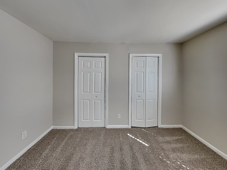 Building Photo - 337 Dartmouth Dr SW