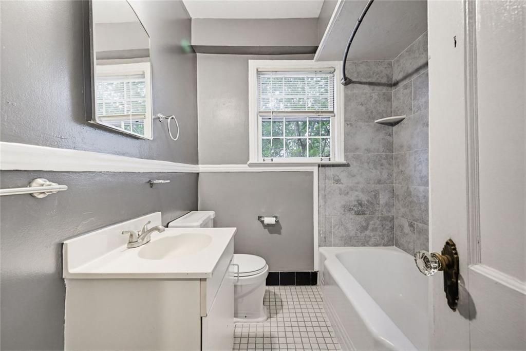 Building Photo - 1911 N Decatur Rd