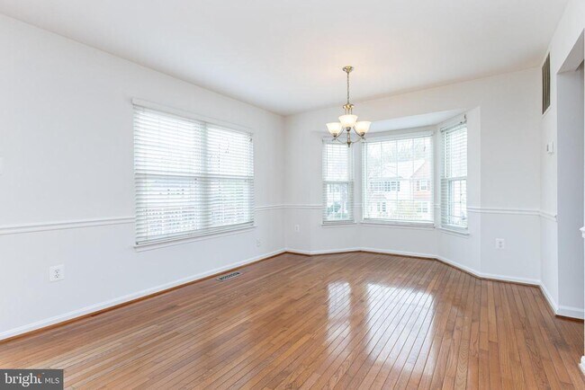 Building Photo - 6751 Jenny Leigh Ct