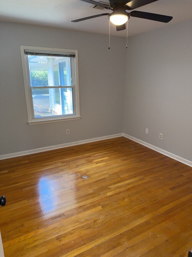 Building Photo - 4064 Johnstown Dr