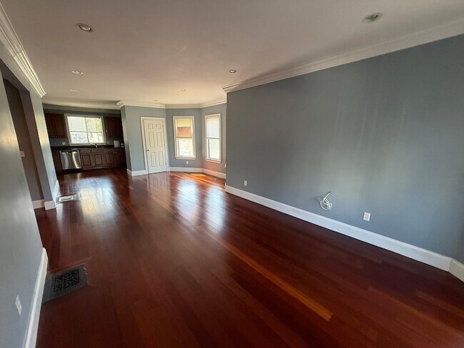 Building Photo - 29 Rosemont St