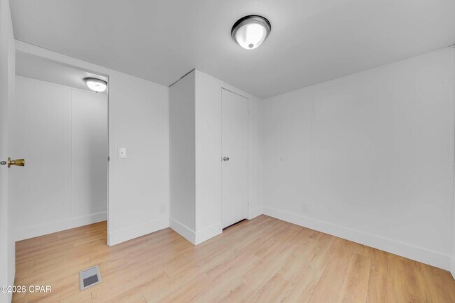 Building Photo - 154 Big Oak Ln
