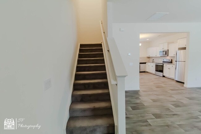 Building Photo - 305 Cherwell ct