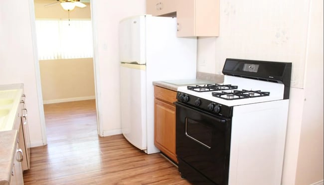 Building Photo - 2107 Rose Marie Dr