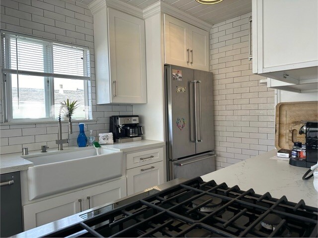 Building Photo - 205 41st St