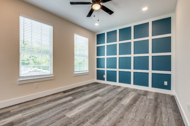 Building Photo - 511 N Davis Dr